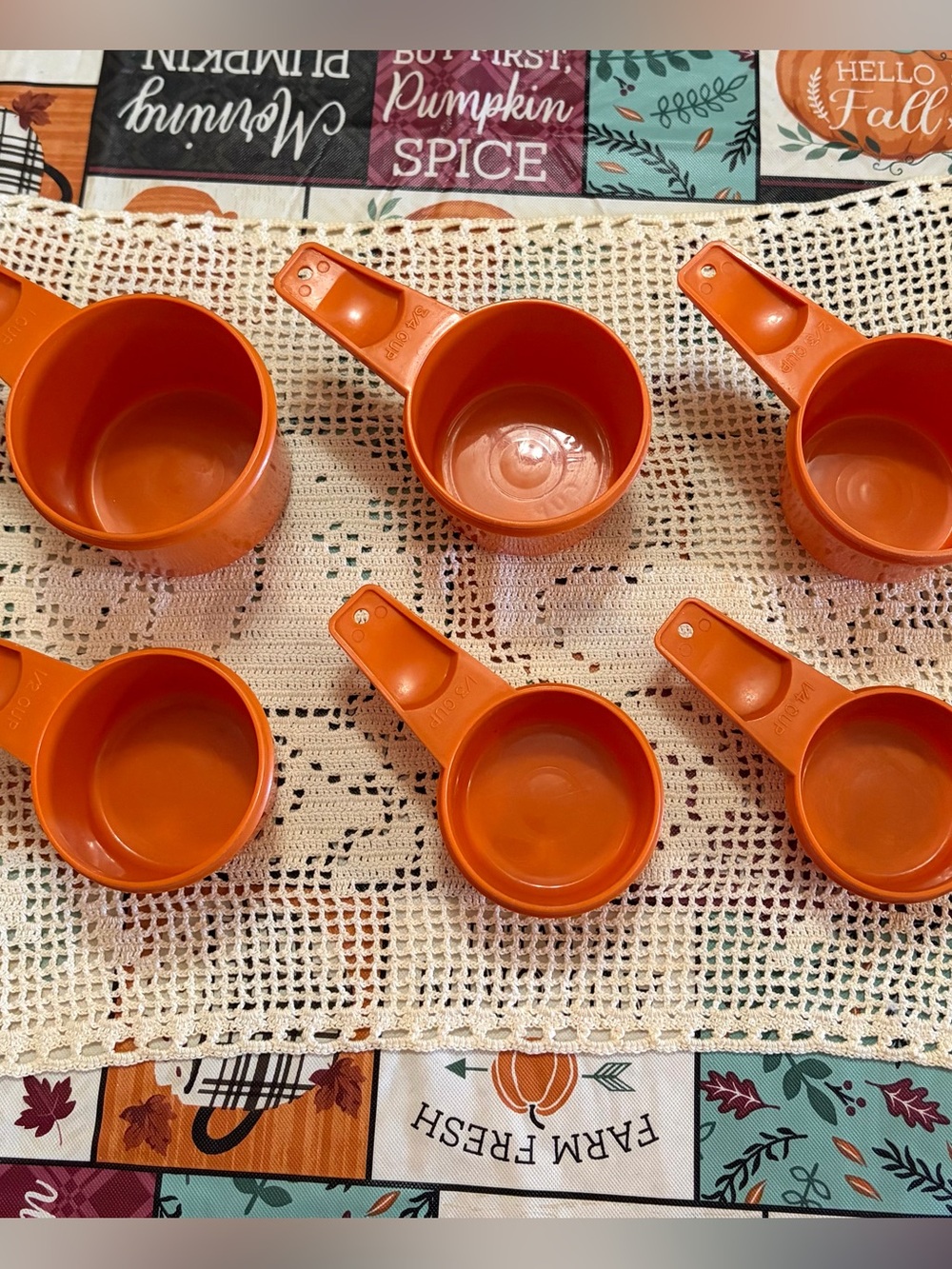 Tupperware Measuring Cups - Picture 2 of 6